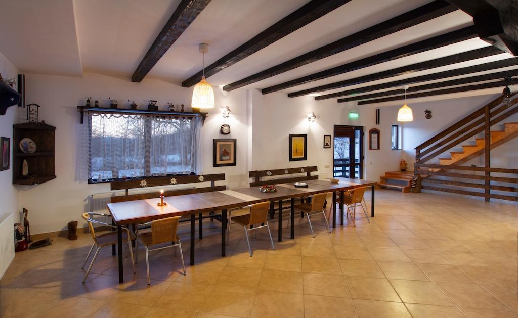 Casa Georgescu Hotel Rîşnov Eksteriør billede