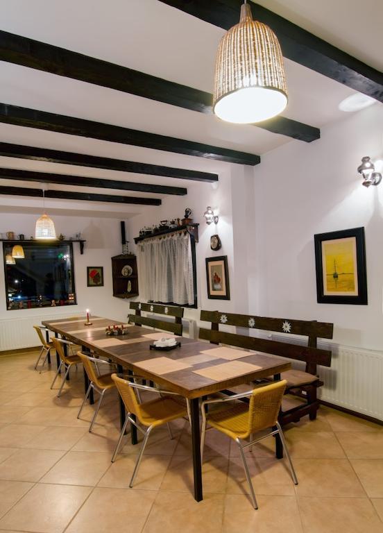 Casa Georgescu Hotel Rîşnov Eksteriør billede