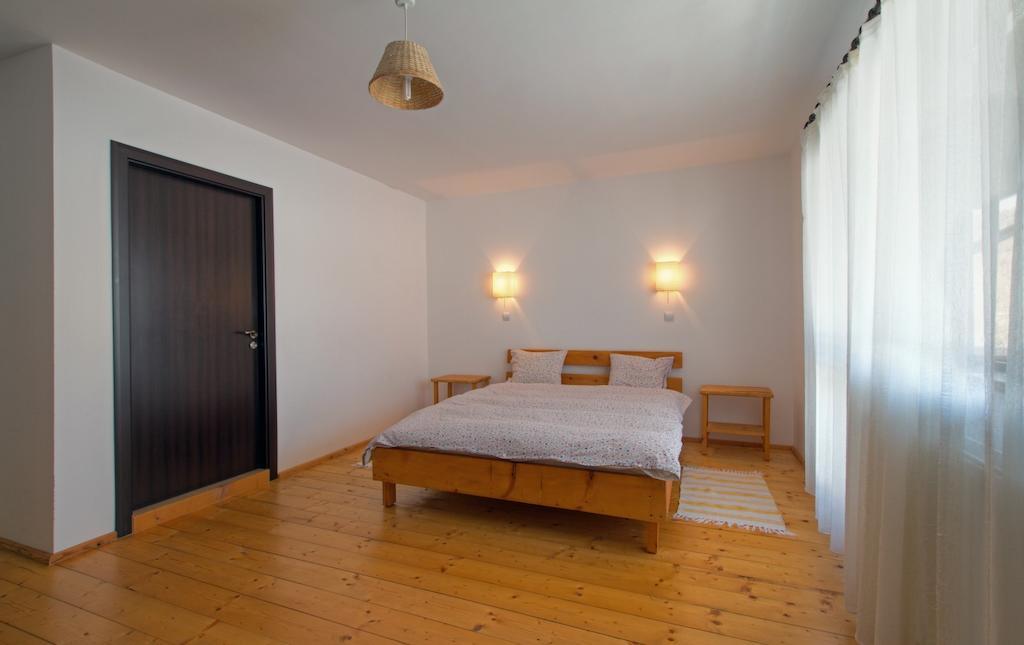 Casa Georgescu Hotel Rîşnov Eksteriør billede